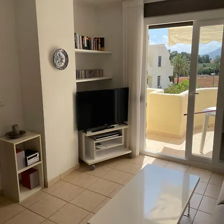 Apartment Violetta 27 *